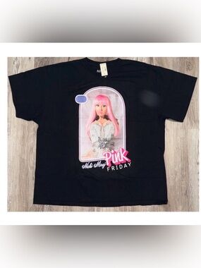 NWT Men's Nikki Minaj Shirt Size XL